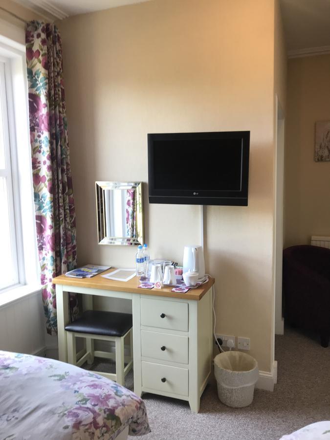 Dunclutha Guest House Leven  Экстерьер фото